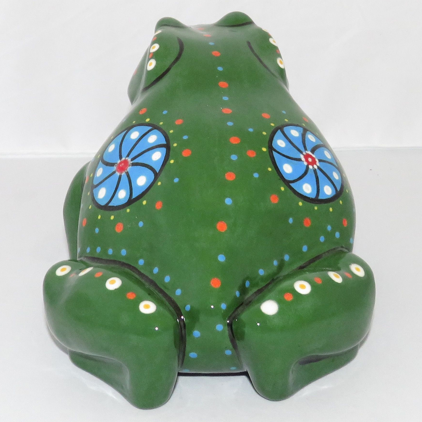 Mana Pottery Toad statue.