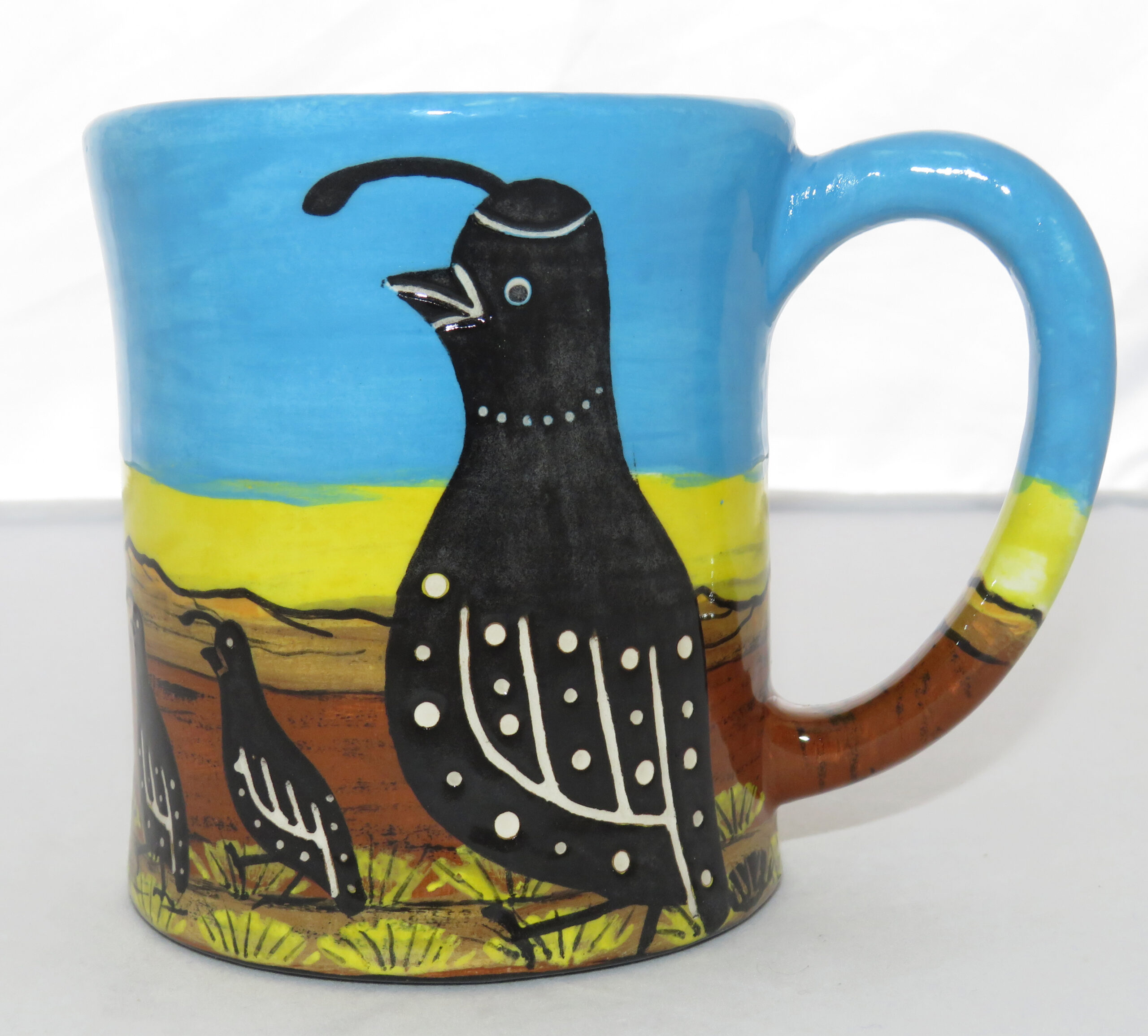 E-MUG WITH QUAIL FAMILY AND ROADRUNNER ON DESERT SCENE